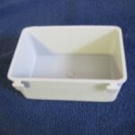 GTC#H9 NEW HORIZONTAL GRAY 1 PINT CAGE CUP FOR SMALLER WIRE!